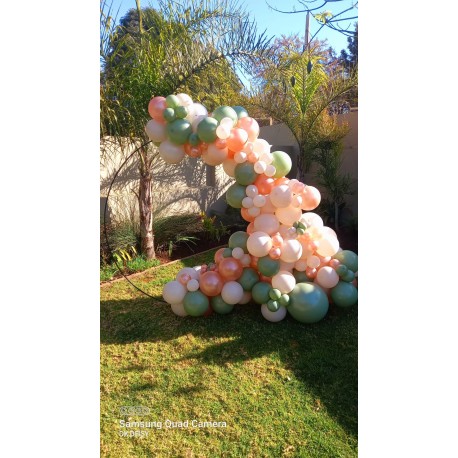 Balloon Garland (half circle 1.8m)